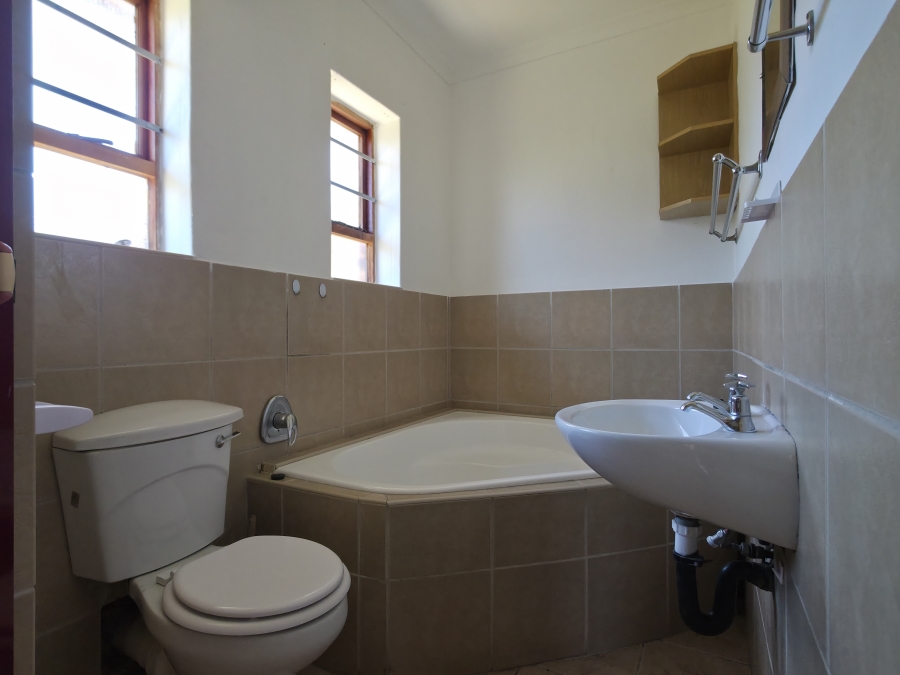 3 Bedroom Property for Sale in Wavecrest Eastern Cape